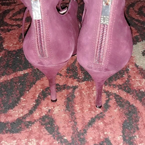 Ivanka Trump heels - Picture 2 of 3